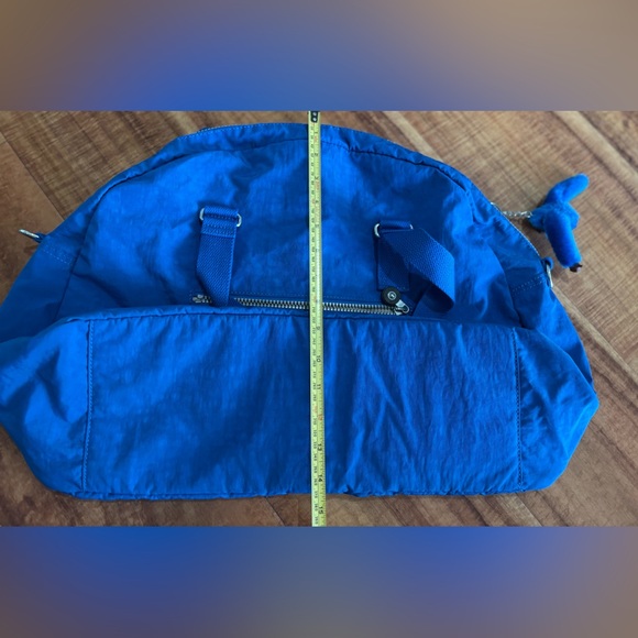 COPY - Kipling Blue Duffel Bag with adjustable strap.  
Like *NEW* excellent co… - Picture 6 of 7